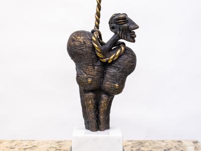 Slučka - foto 1,  bronz, mramor, žula, výška 40 cm, 2010, cena 3 400 EUR 